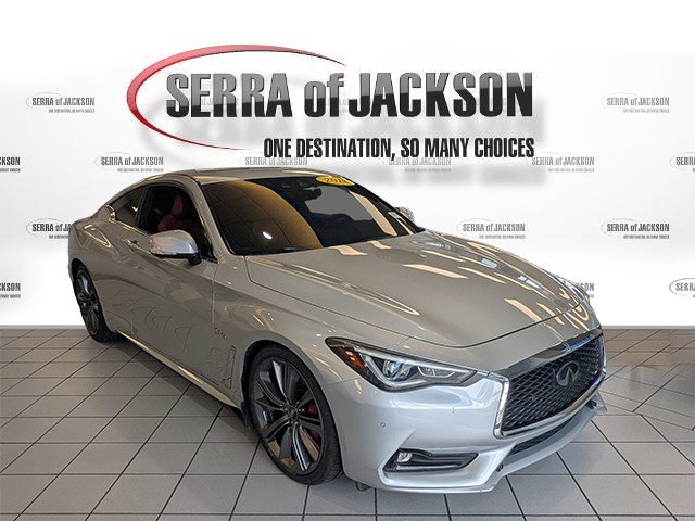 Used 2018 INFINITI Q60 Red Sport 400 w/ Pro Active Package RWD image 5