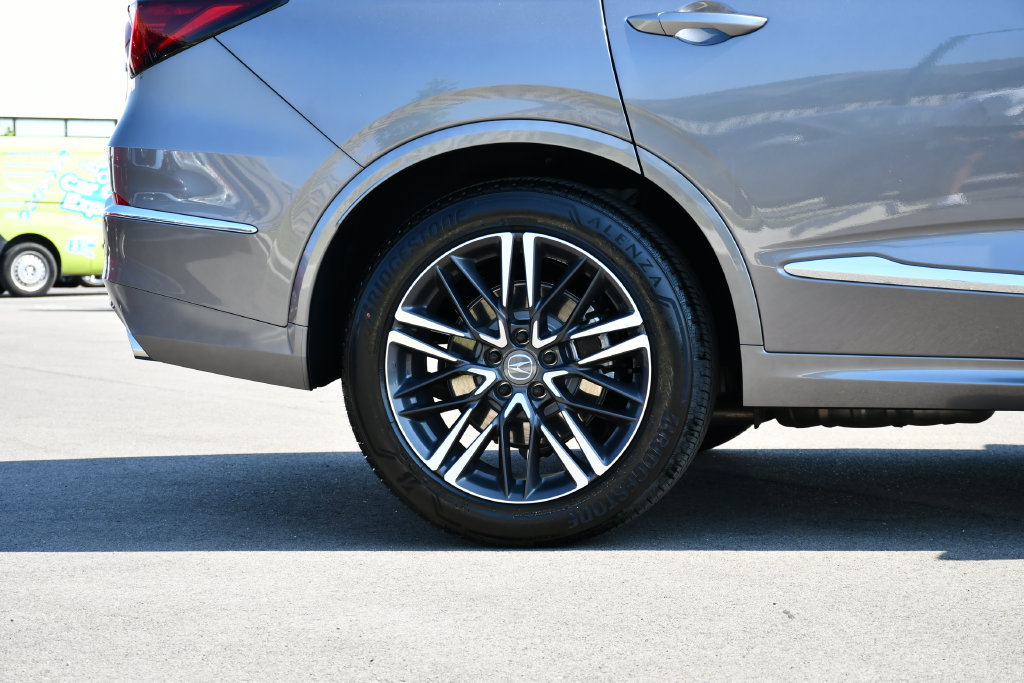 Certified 2026 Acura MDX w/ Advance Package AWD/4WD image 10