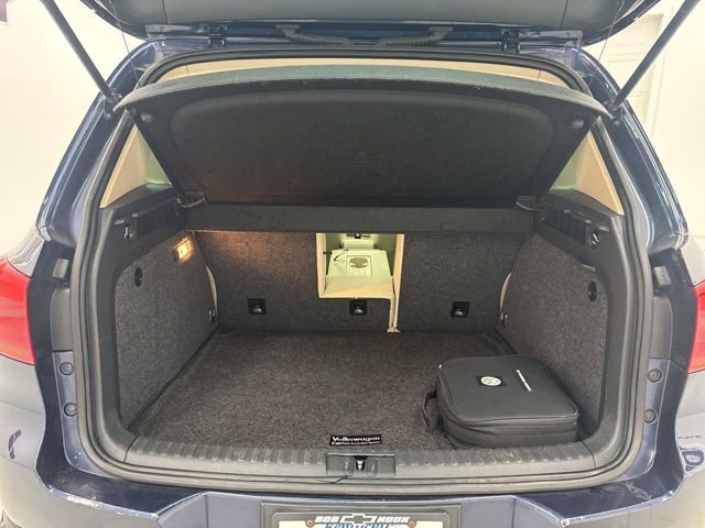 Used 2016 Volkswagen Tiguan SE image 24