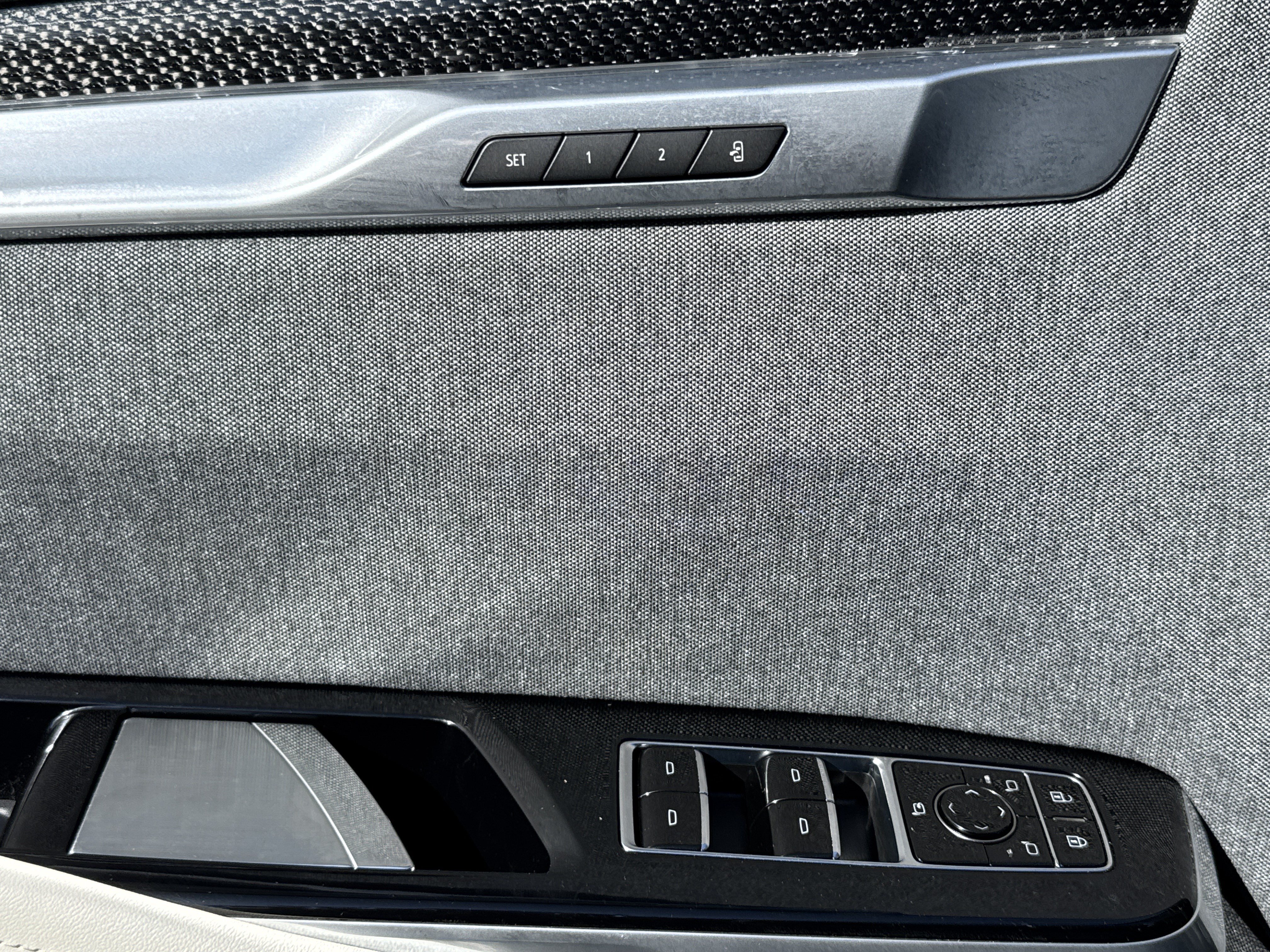 Used 2025 Cadillac Escalade V AWD/4WD image 15
