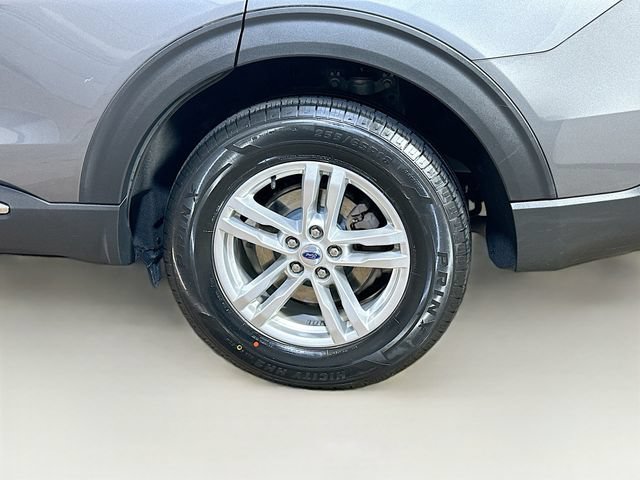 Used 2022 Ford Explorer XLT AWD/4WD image 6