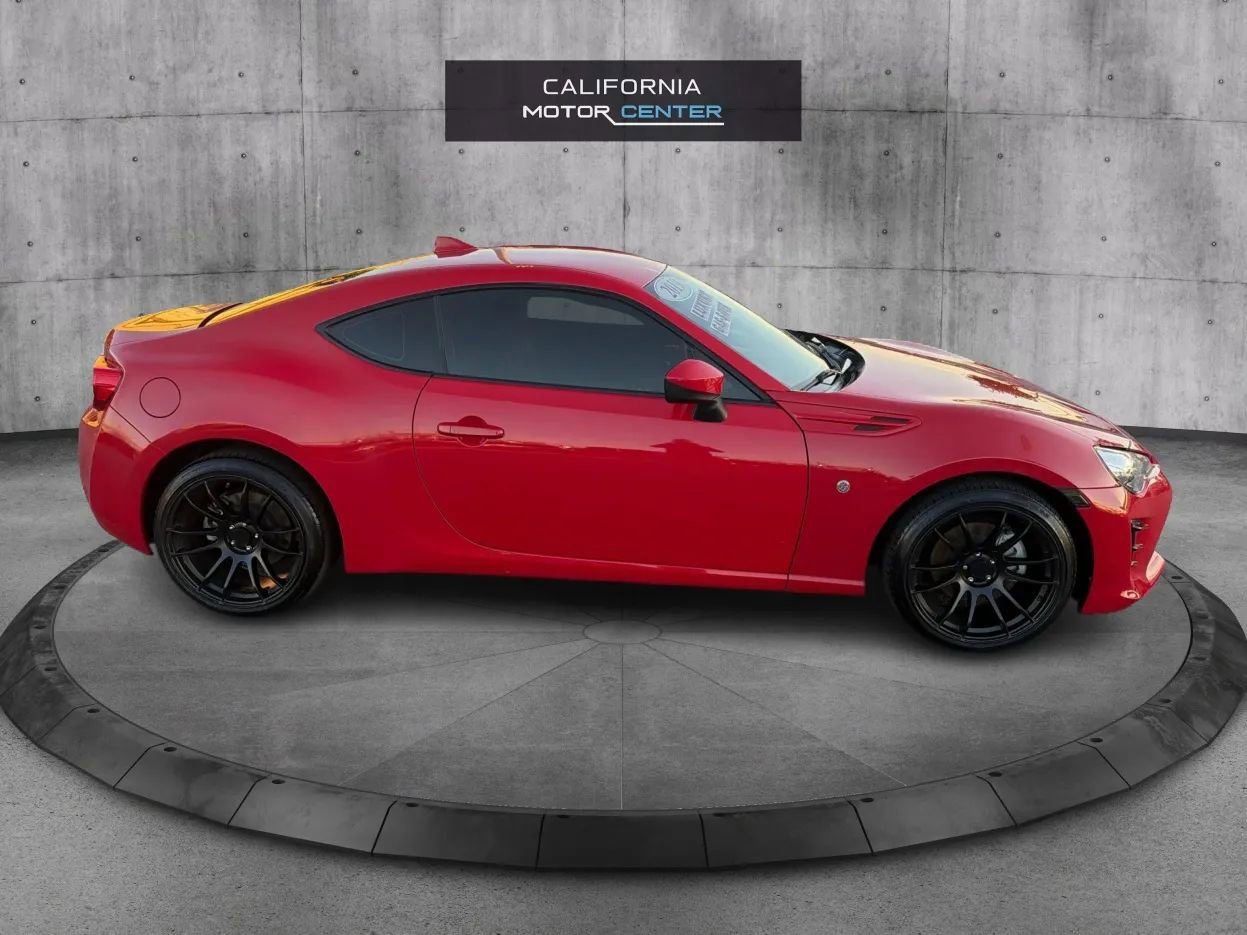 Used 2020 Toyota 86 RWD image 4