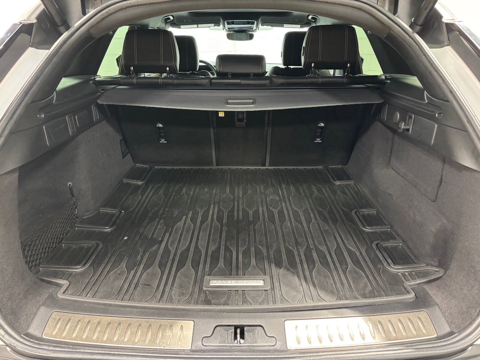 Used 2022 Land Rover Range Rover Velar R-Dynamic S AWD/4WD image 42