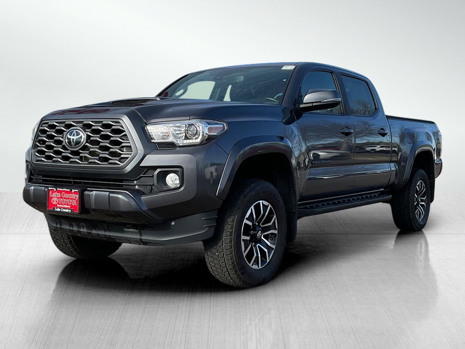 Used 2020 Toyota Tacoma TRD Sport image 1