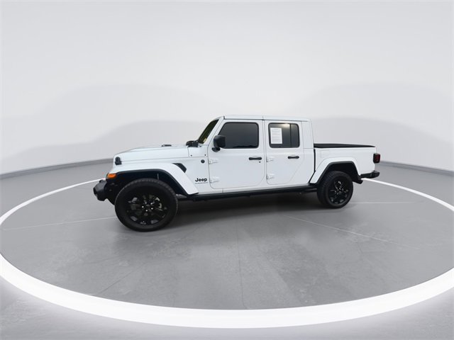 Used 2025 Jeep Gladiator Sport image 5