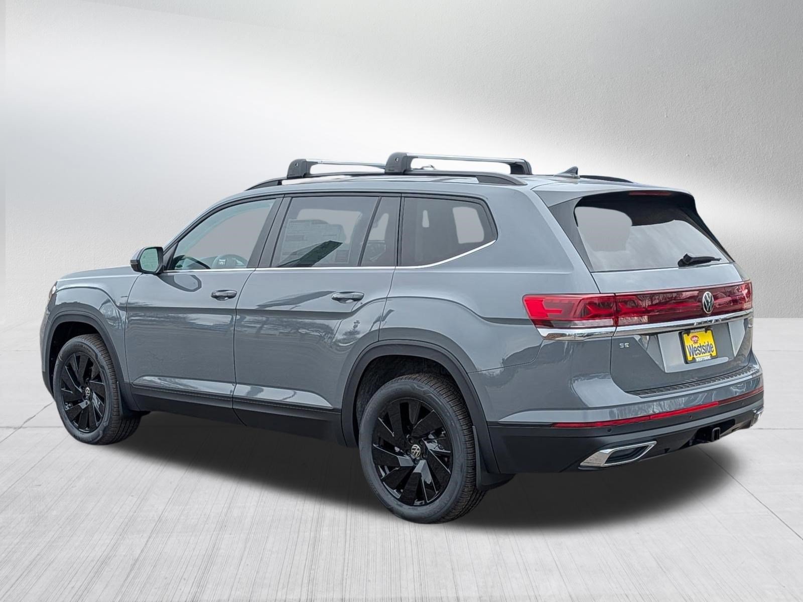 New 2026 Volkswagen Atlas SE AWD/4WD image 2