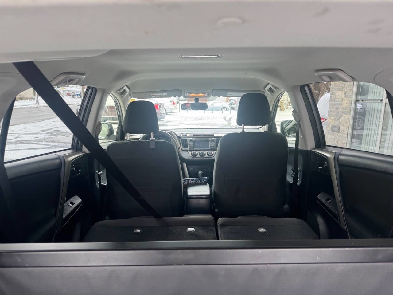 Used 2015 Toyota RAV4 LE image 17