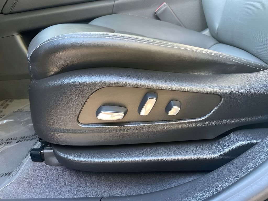 Used 2022 Cadillac XT5 Premium Luxury image 12