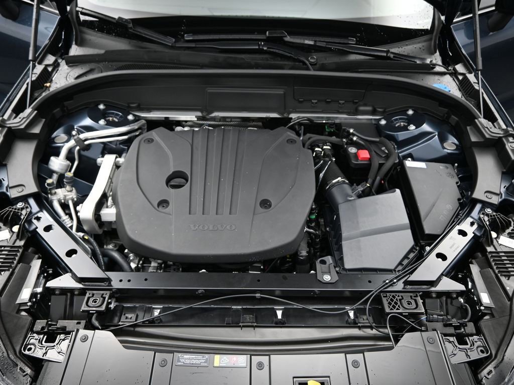 New 2026 Volvo XC60 B5 Plus w/ Protection Package Premier image 28