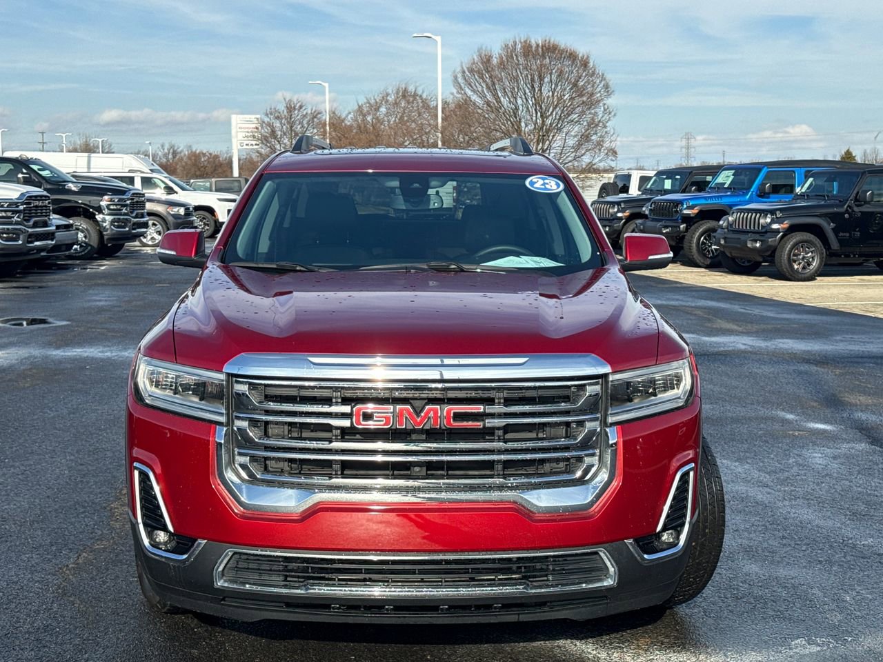 Used 2023 GMC Acadia SLT image 8
