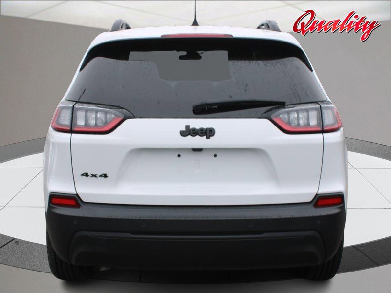 Used 2023 Jeep Cherokee Altitude Lux image 4