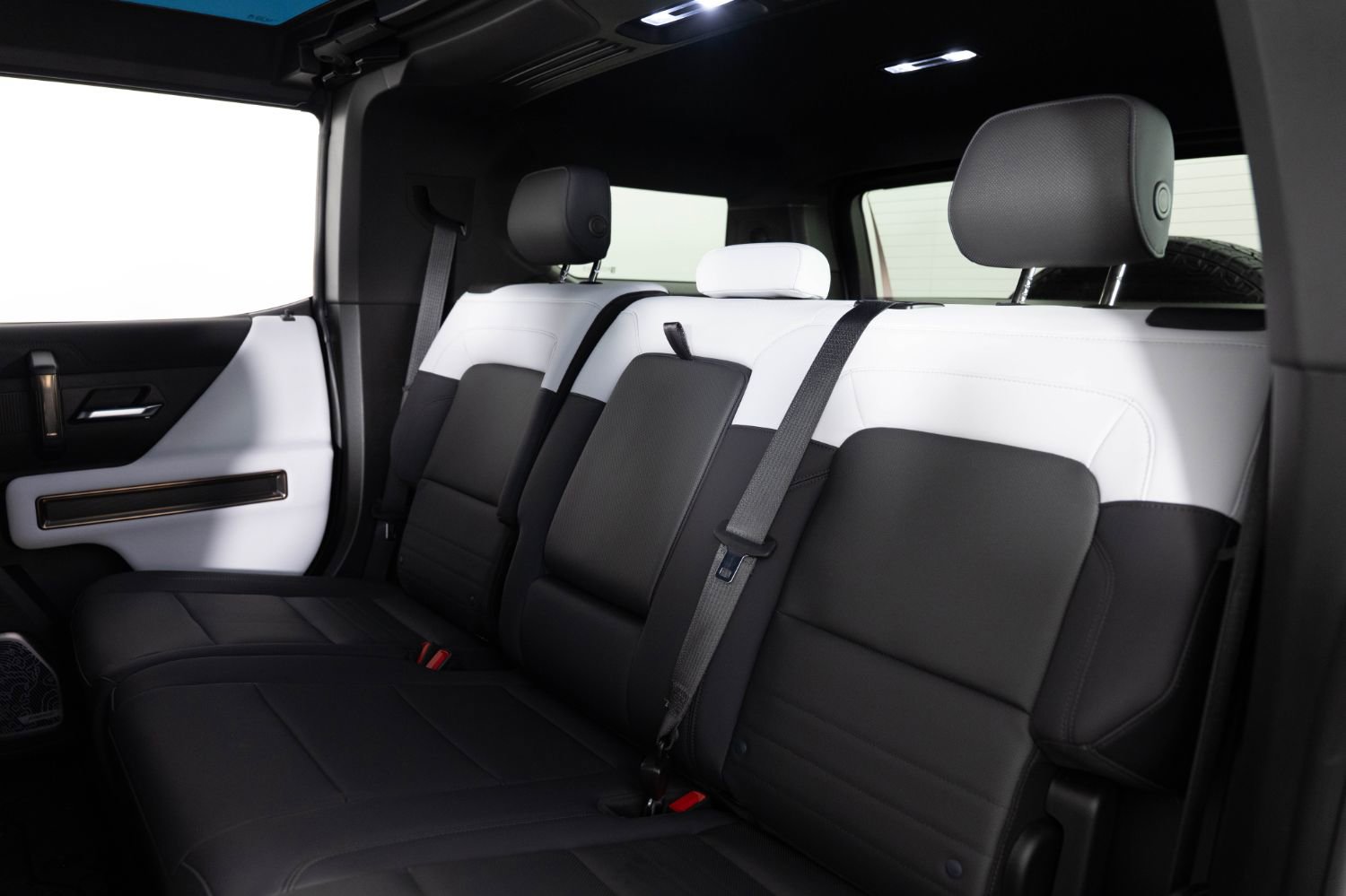 Used 2025 GMC Hummer EV 2X AWD/4WD image 16