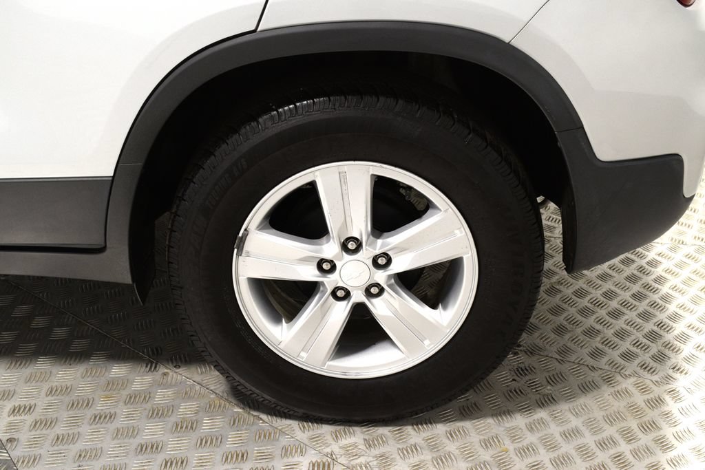 Used 2020 Chevrolet Trax LT FWD image 37