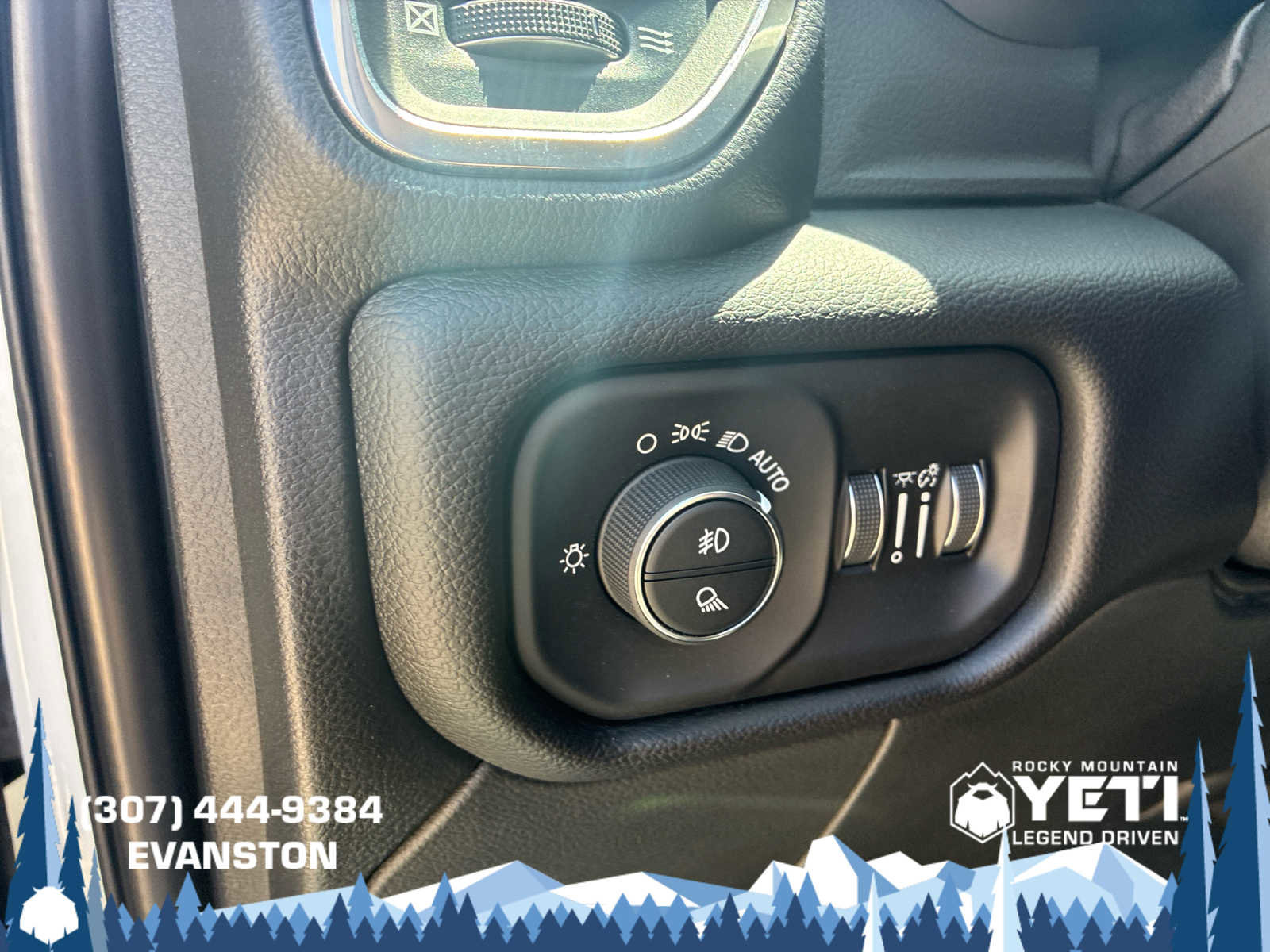 Used 2022 RAM 2500 Laramie AWD/4WD image 13