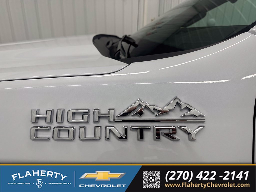 New 2026 Chevrolet Silverado 1500 High Country w/ Technology Package AWD/4WD image 9
