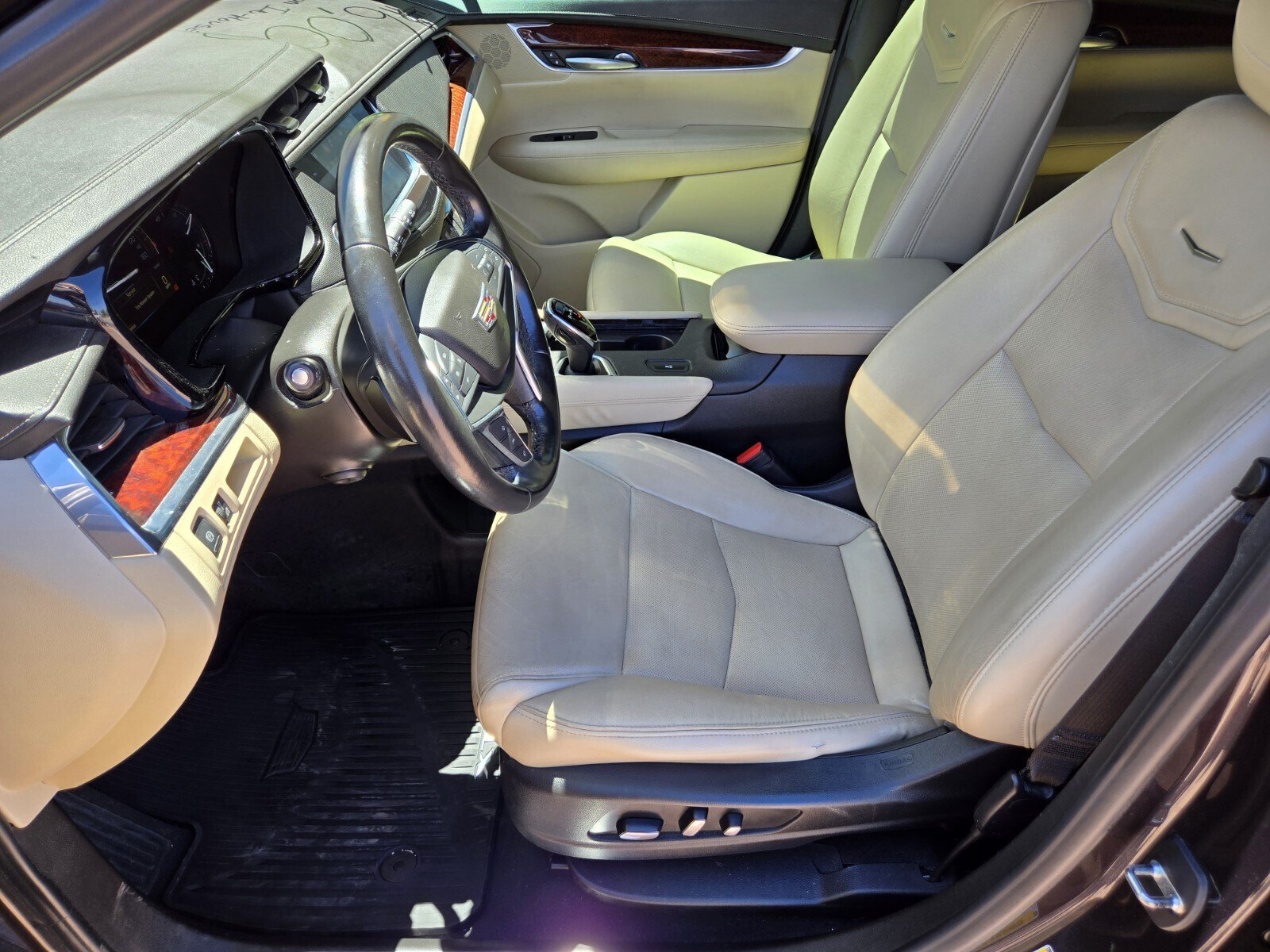 Used 2019 Cadillac XT5 Luxury FWD image 7