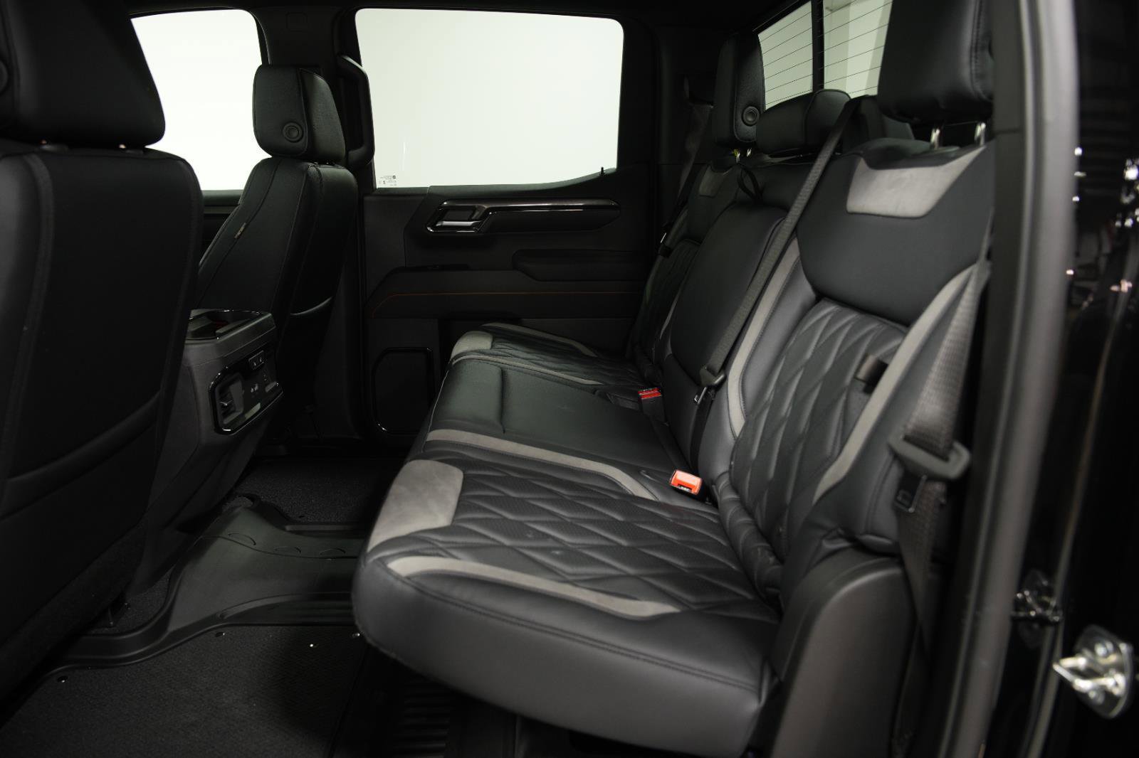 New 2026 GMC Sierra 1500 AT4 w/ AT4 Premium Package image 24