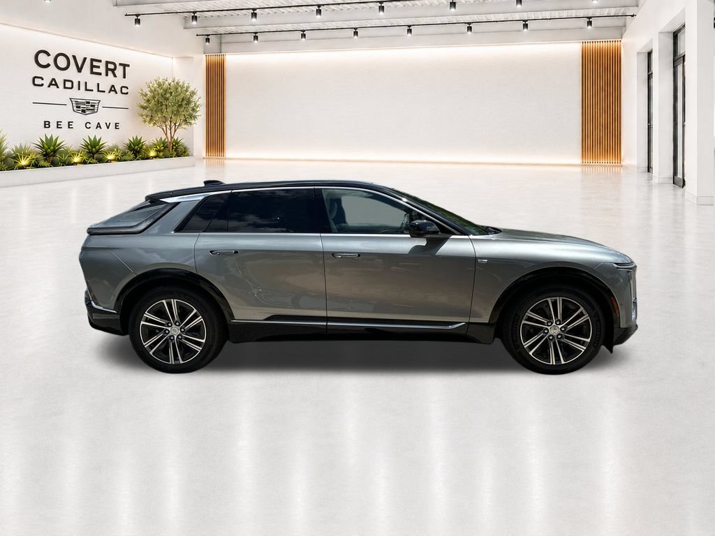 New 2026 Cadillac Lyriq Premium Luxury w/ LPO, Floor Liner Package AWD/4WD image 12