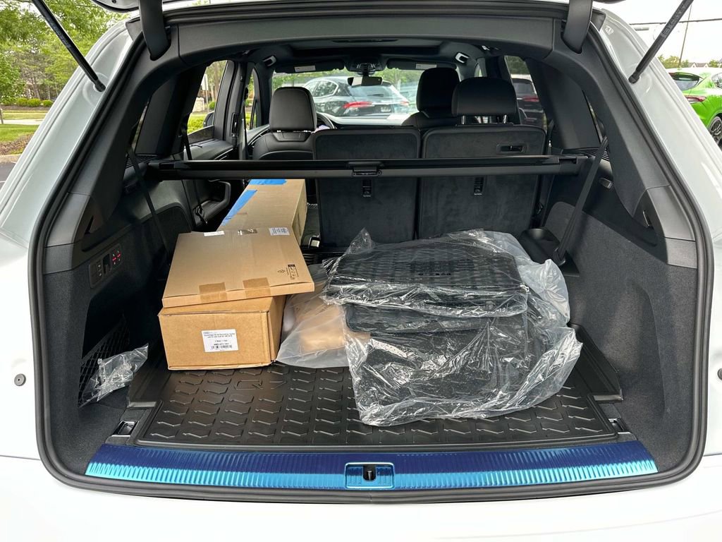 New 2025 Audi Q7 3.0T Premium Plus image 9