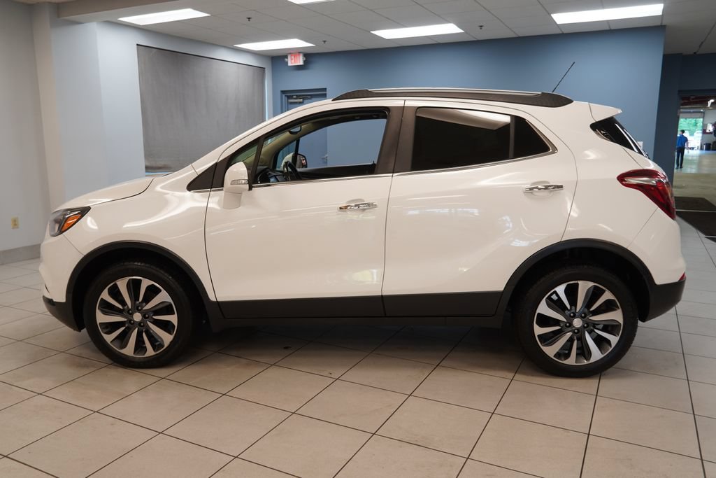 Used 2019 Buick Encore Essence AWD/4WD image 2