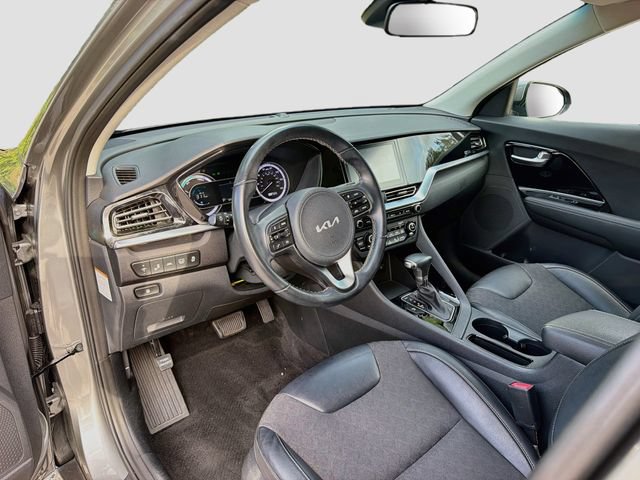 Used 2022 Kia Niro LXS FWD image 24