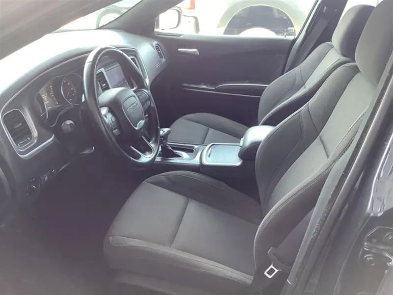 Used 2019 Dodge Charger SXT RWD image 9