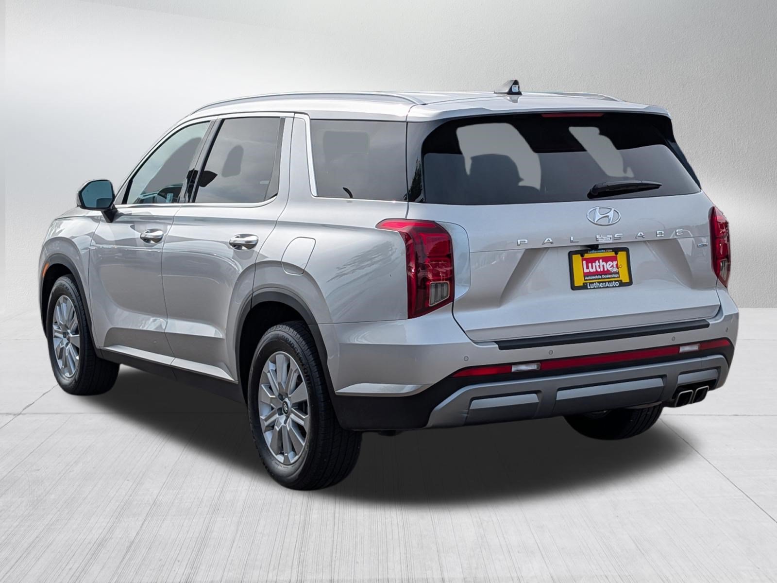 Certified 2025 Hyundai Palisade SEL AWD/4WD image 5