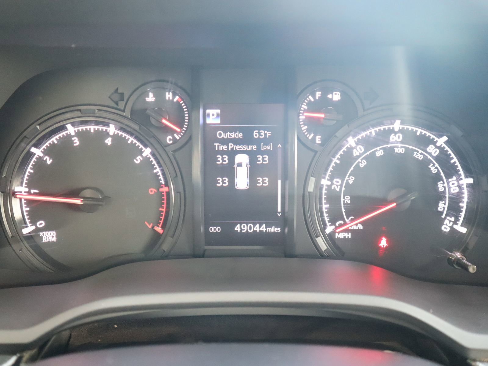 Used 2021 Toyota 4Runner SR5 AWD/4WD image 37