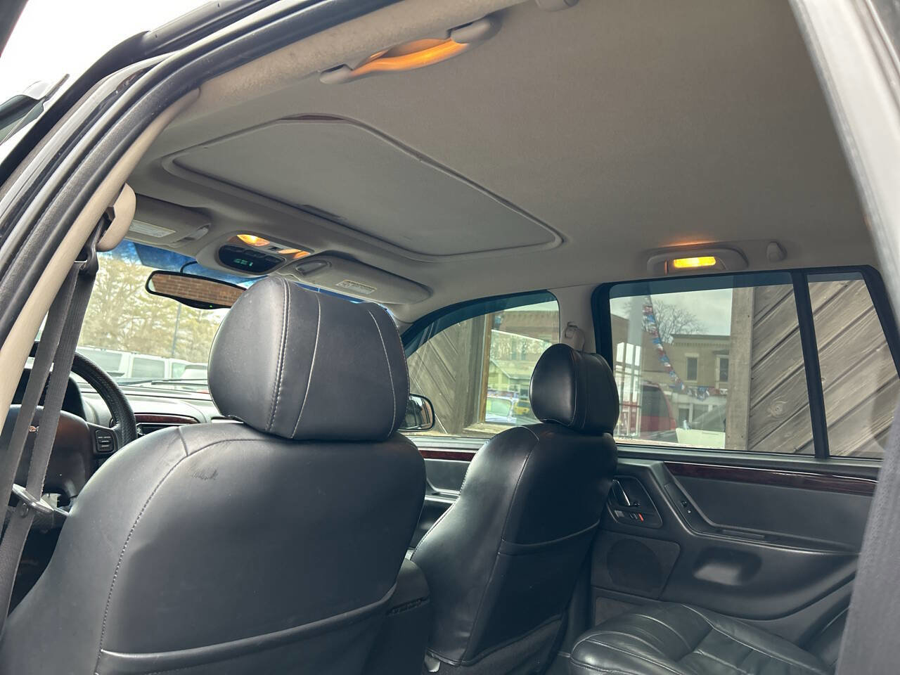 Used 2002 Jeep Grand Cherokee Limited image 18