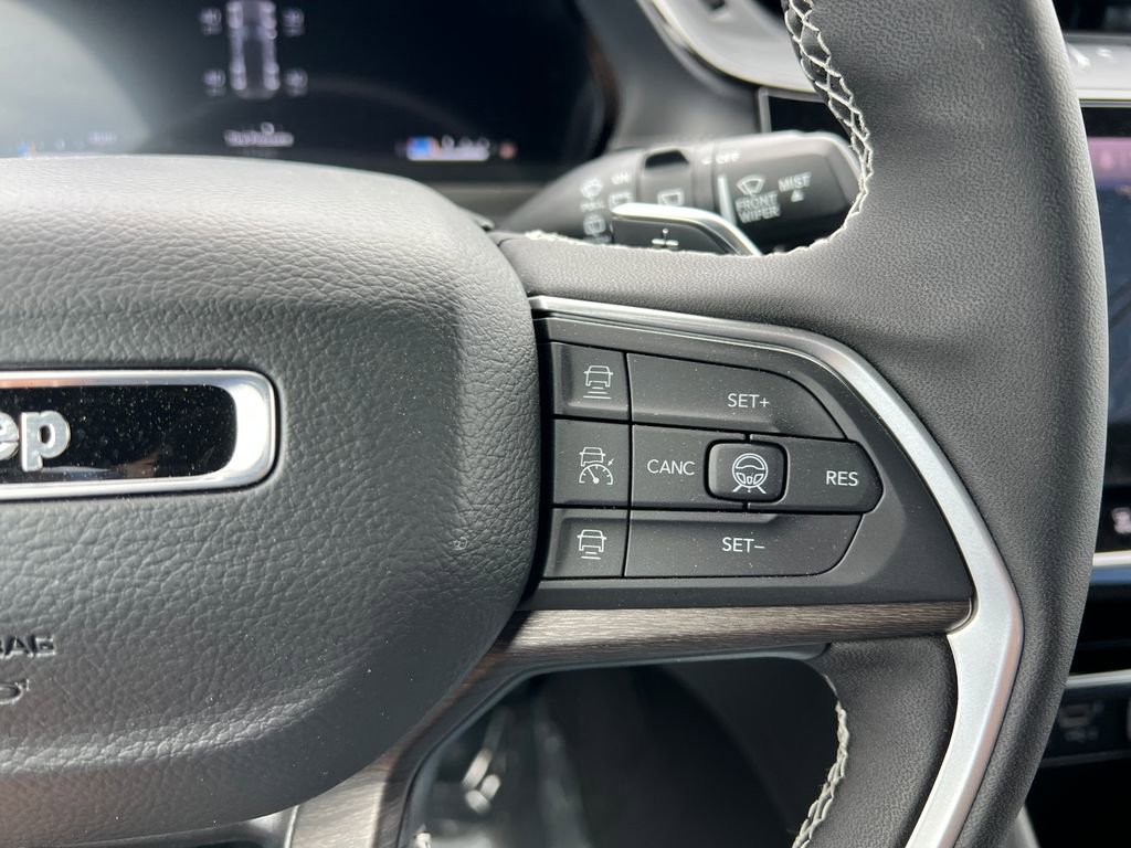 New 2026 Jeep Grand Cherokee Limited w/ Limited Altitude Package image 26