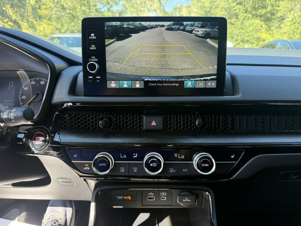 Used 2025 Honda CR-V EX-L image 6