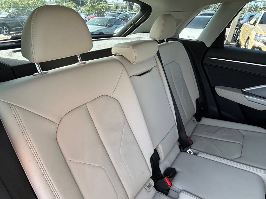 Used 2023 Audi Q3 2.0T Premium Plus w/ Premium Plus Package AWD/4WD image 45
