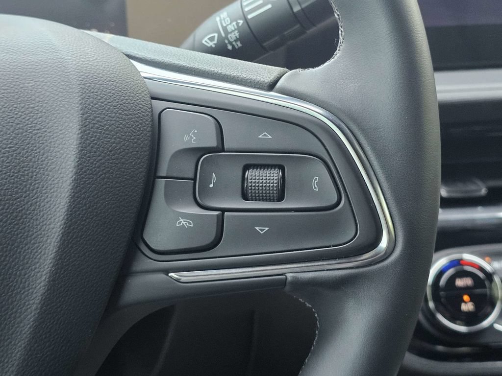 Used 2025 Buick Envista Sport Touring w/ Convenience I Package FWD image 25