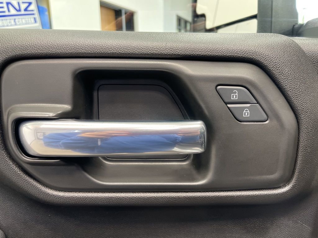 Used 2025 Chevrolet Silverado 2500 LT image 20