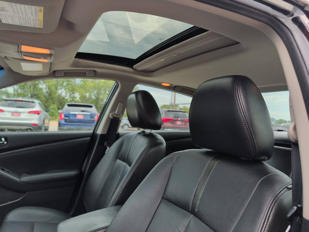 Used 2011 Nissan Altima 3.5 SR w/ 3.5SR Premium Pkg FWD image 20