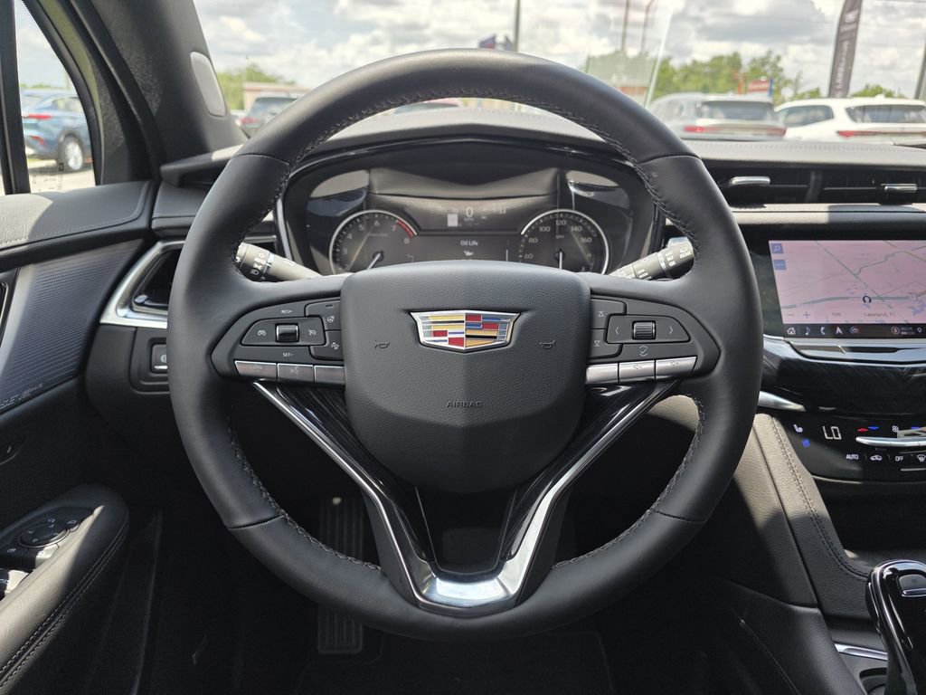 New 2025 Cadillac XT6 Premium Luxury image 14