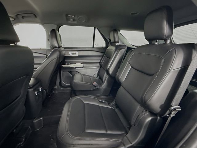 Used 2022 Ford Explorer XLT w/ Equipment Group 202A image 33