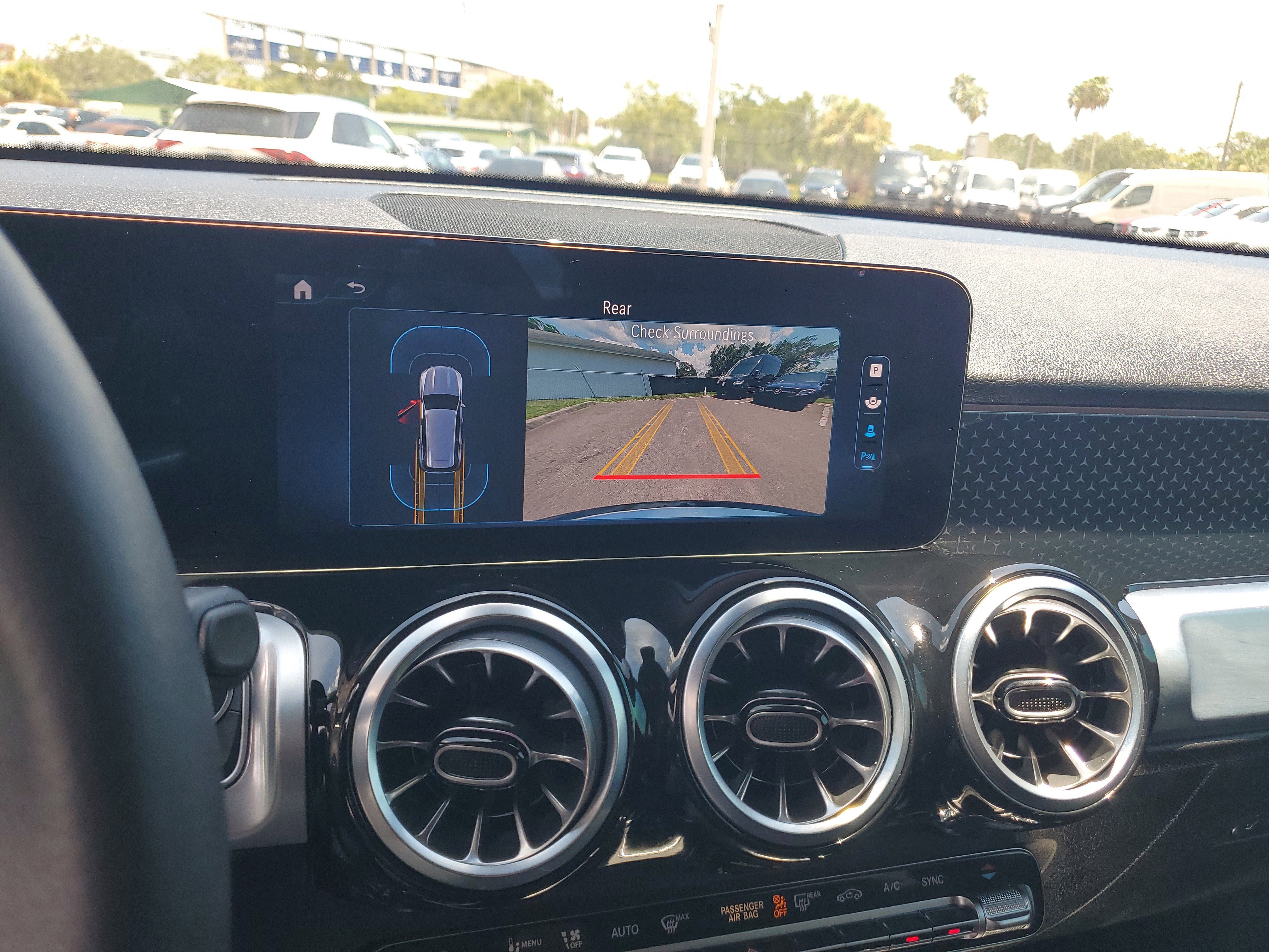 Certified 2025 Mercedes-Benz GLB 250 image 26