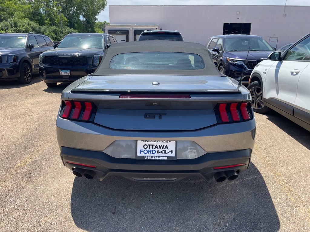 Certified 2025 Ford Mustang GT Premium RWD image 3
