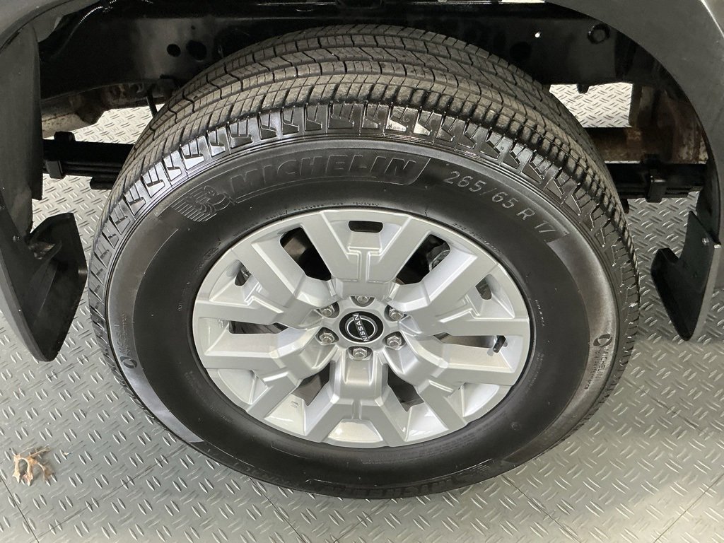 Used 2022 Nissan Frontier SV image 27