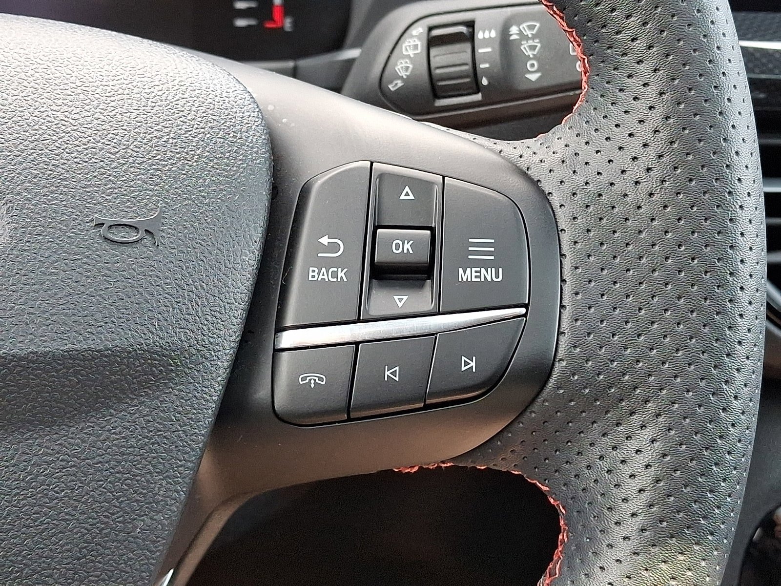 Certified 2023 Ford Escape ST-Line w/ Tech Pack #1 image 24