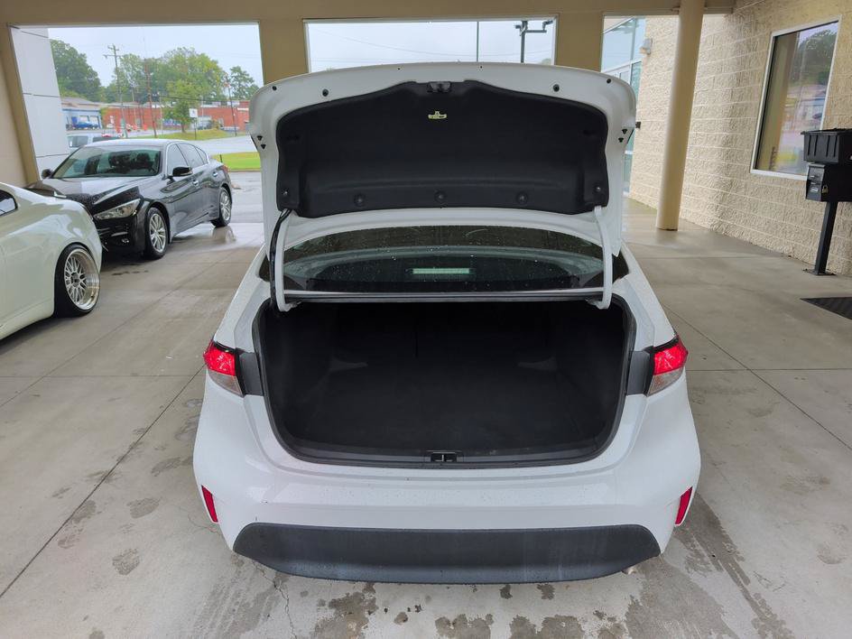 Used 2023 Toyota Corolla LE w/ LE Convenience Package FWD image 15