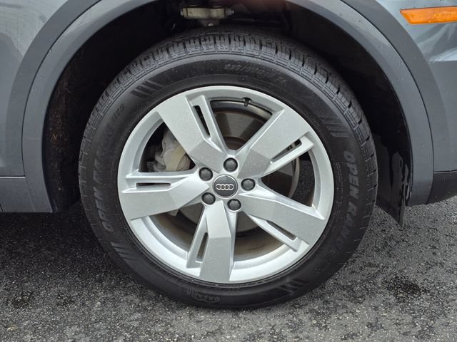 Used 2018 Audi Q5 2.0T Premium Plus w/ Premium Plus Package AWD/4WD image 11