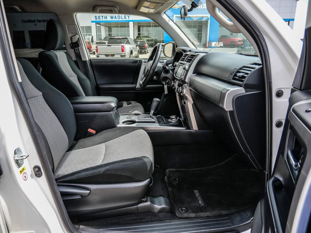 Used 2018 Toyota 4Runner SR5 image 16