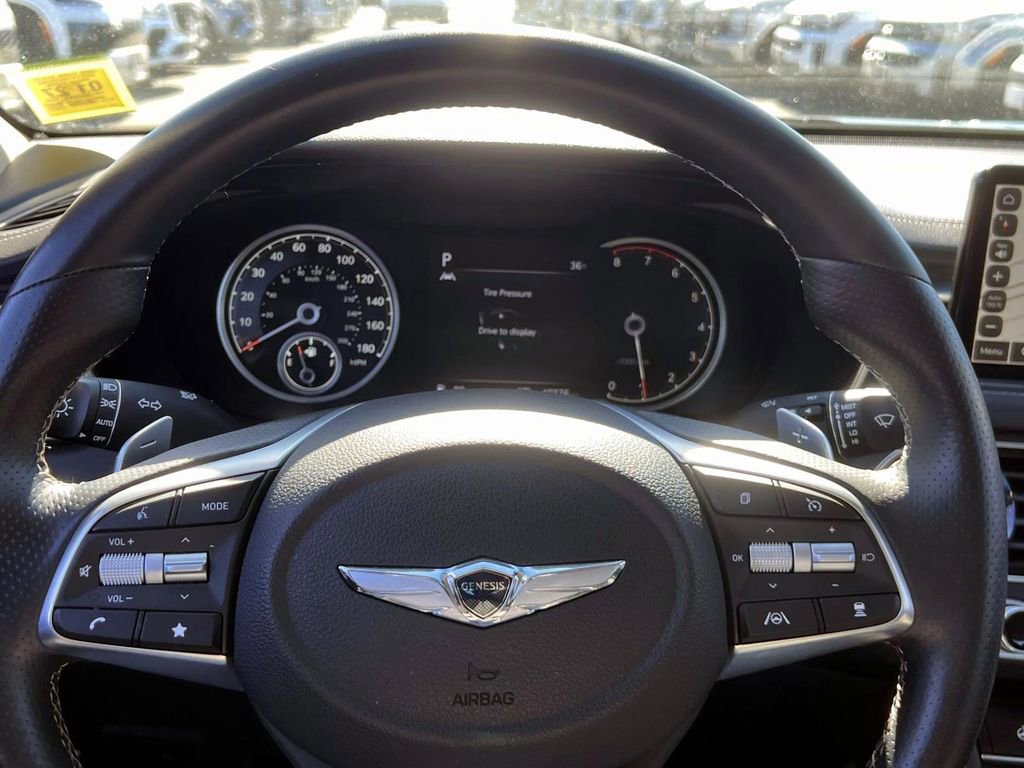 Used 2023 Genesis G70 2.0T image 27