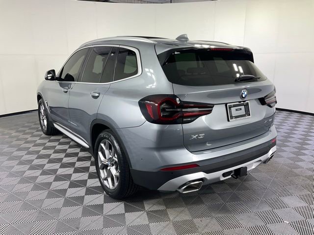 Certified 2024 BMW X3 xDrive30i w/ Premium Package image 4