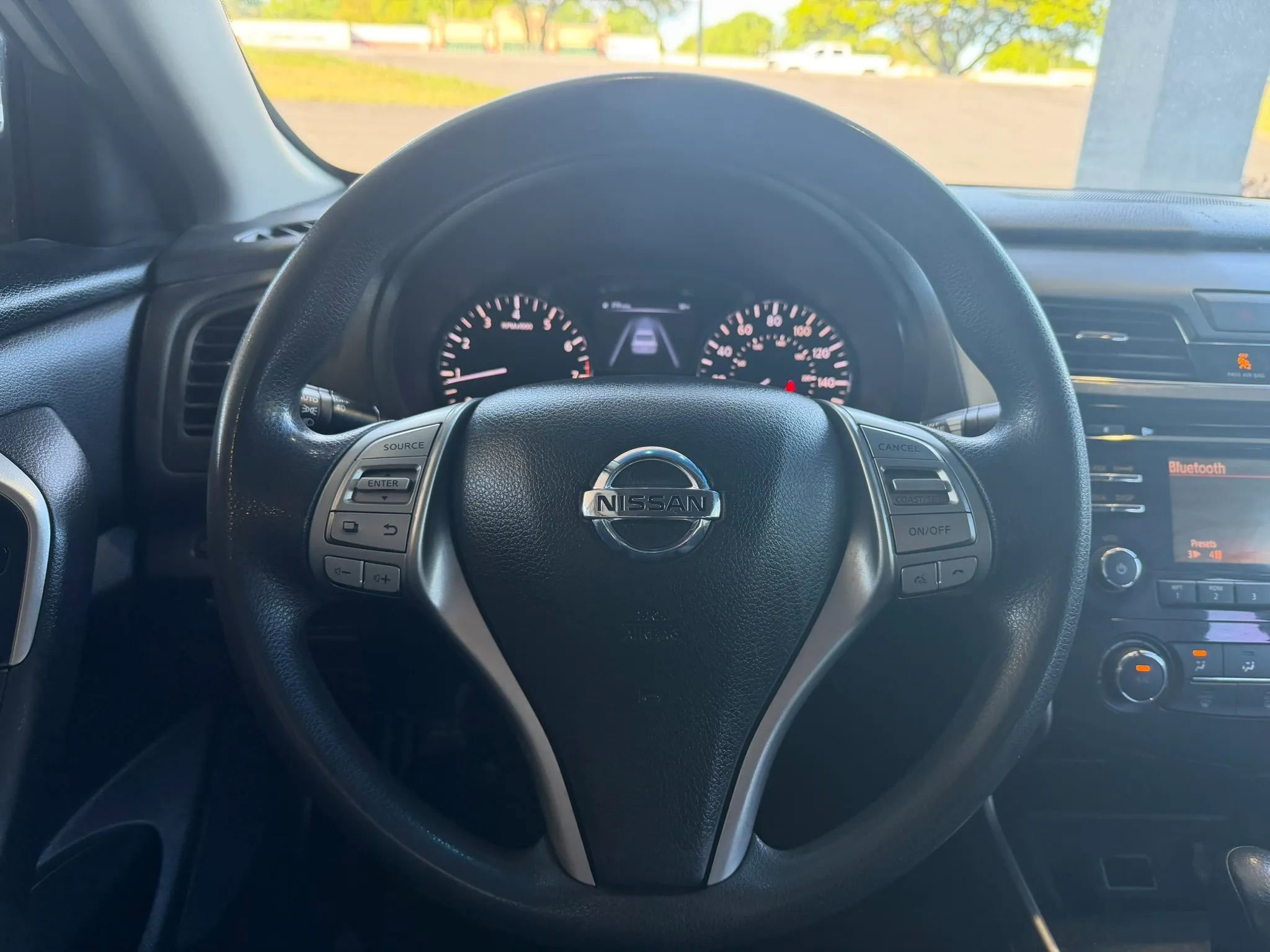 Used 2014 Nissan Altima 2.5 S w/ Display Audio Package FWD image 10