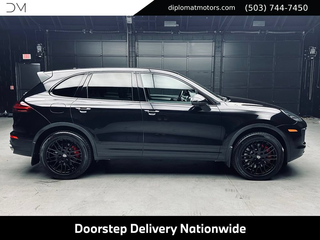 Used 2015 Porsche Cayenne Turbo AWD/4WD image 8