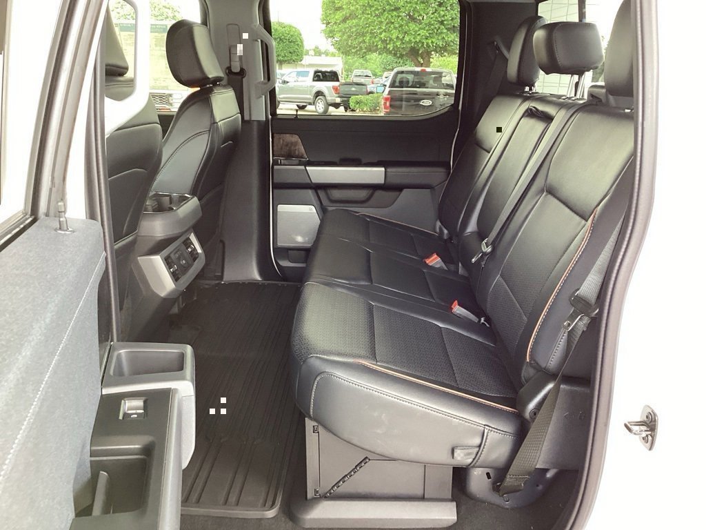 New 2025 Ford F250 Lariat w/ FX4 Off-Road Package image 37