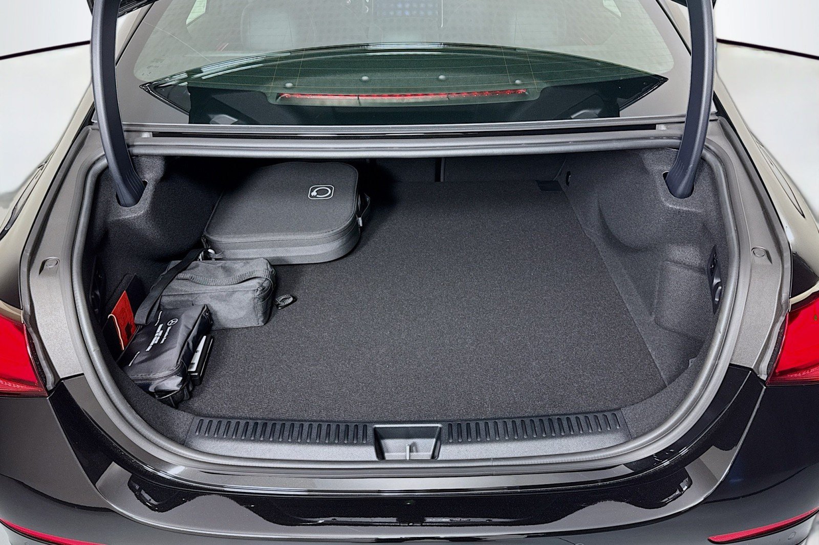 New 2026 Mercedes-Benz E 53 AMG e 4MATIC Sedan image 22
